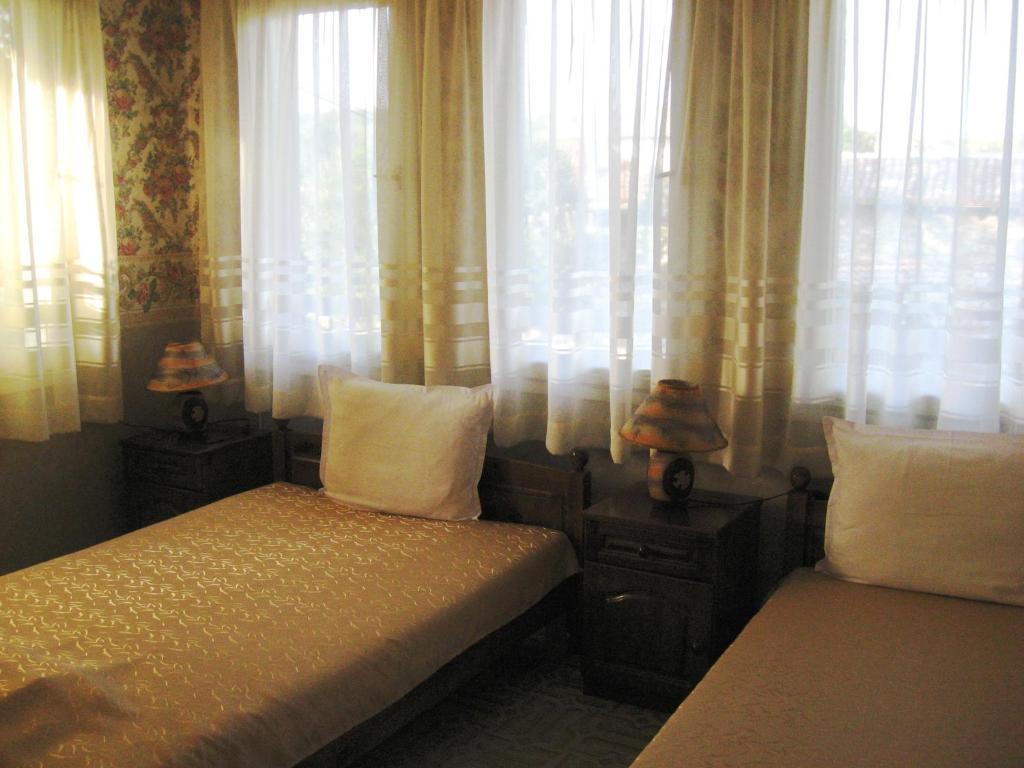 Elefterova Kashta Hotel Arbanasi Room photo