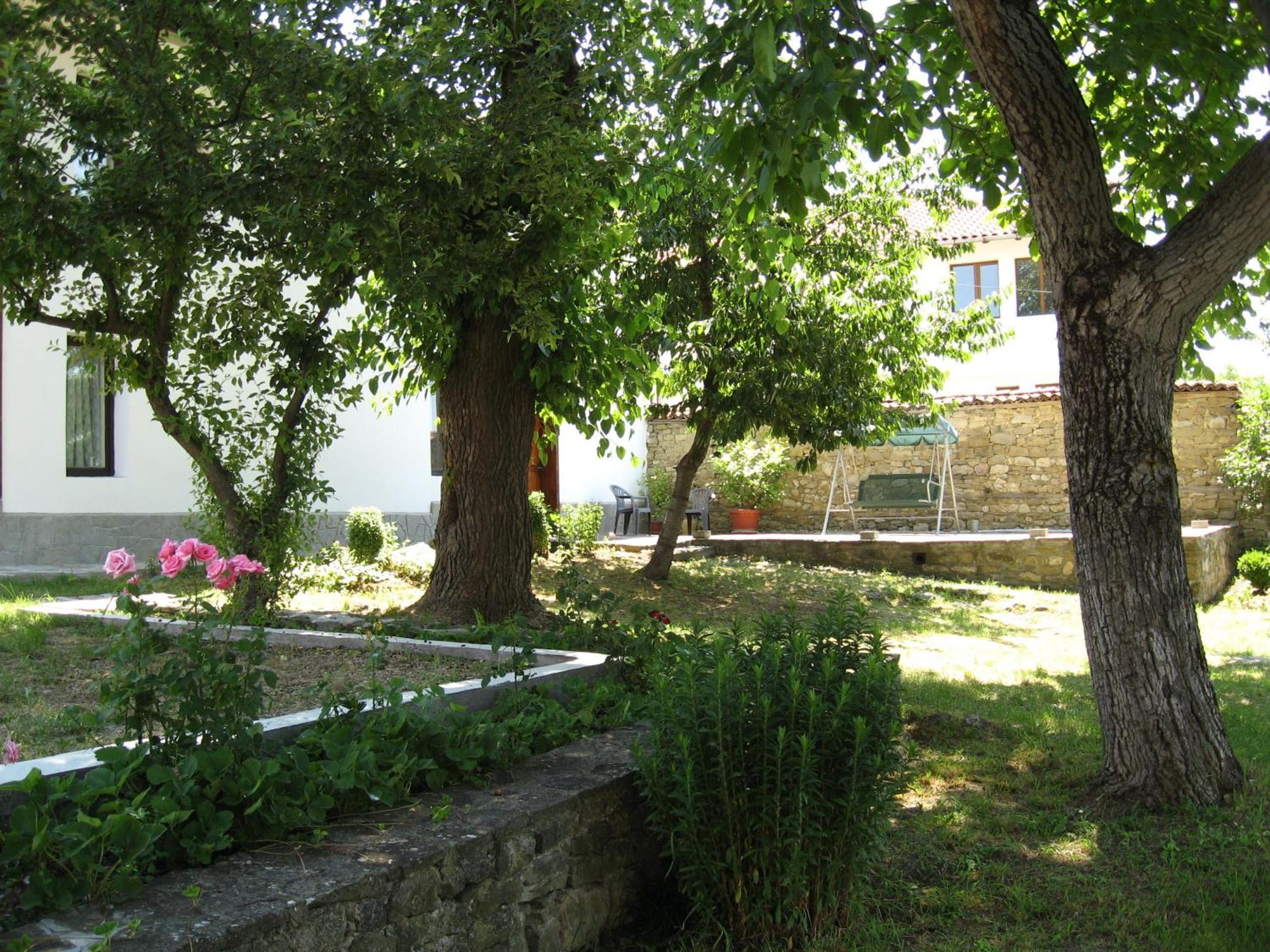 Elefterova Kashta Hotel Arbanasi Exterior photo