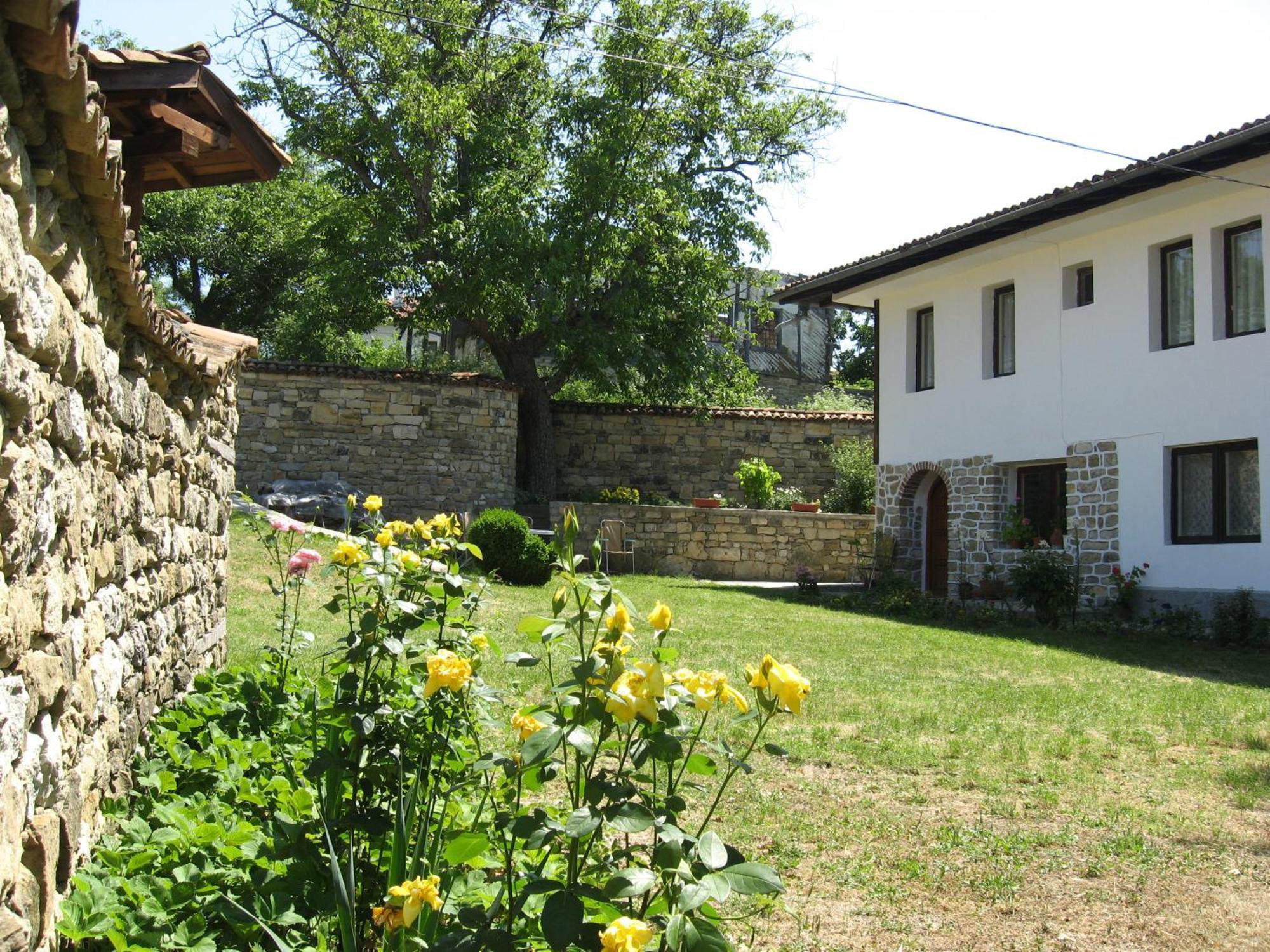 Elefterova Kashta Hotel Arbanasi Exterior photo