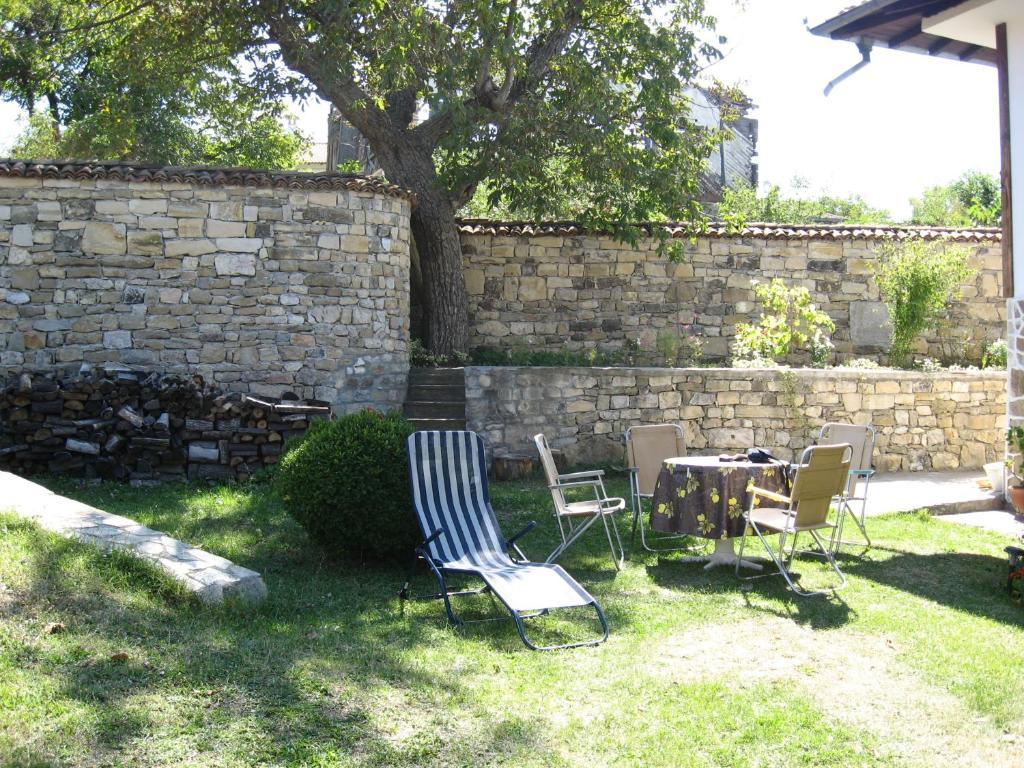 Elefterova Kashta Hotel Arbanasi Exterior photo